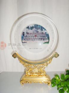 廣州市夢(mèng)煥工藝美術(shù)品 打造精致水晶擺飾的藝術(shù)殿堂